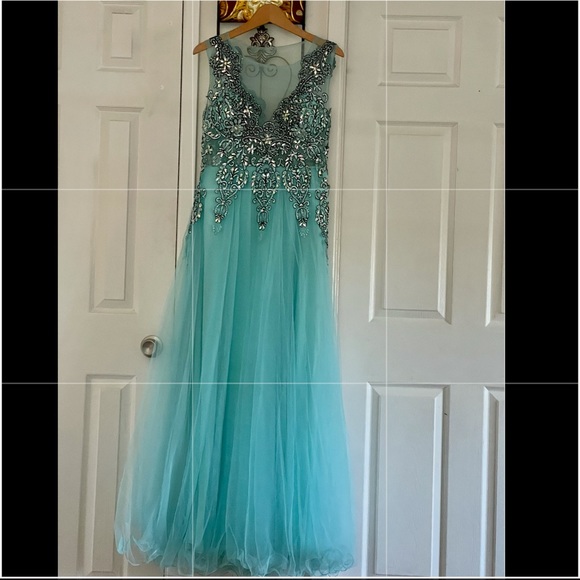 Princess Arabic maxi prom dress - Picture 4 of 16